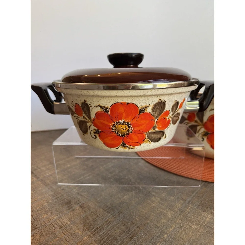 Vintage Sanko Show Ware  Enamel Orange Poppy Set Of 2 Stock Pot/ Dutch Oven